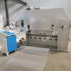 Máquina de malla expandida de alta velocidad de 1500mm de ancho con sistema automático PLC - Product Image 3