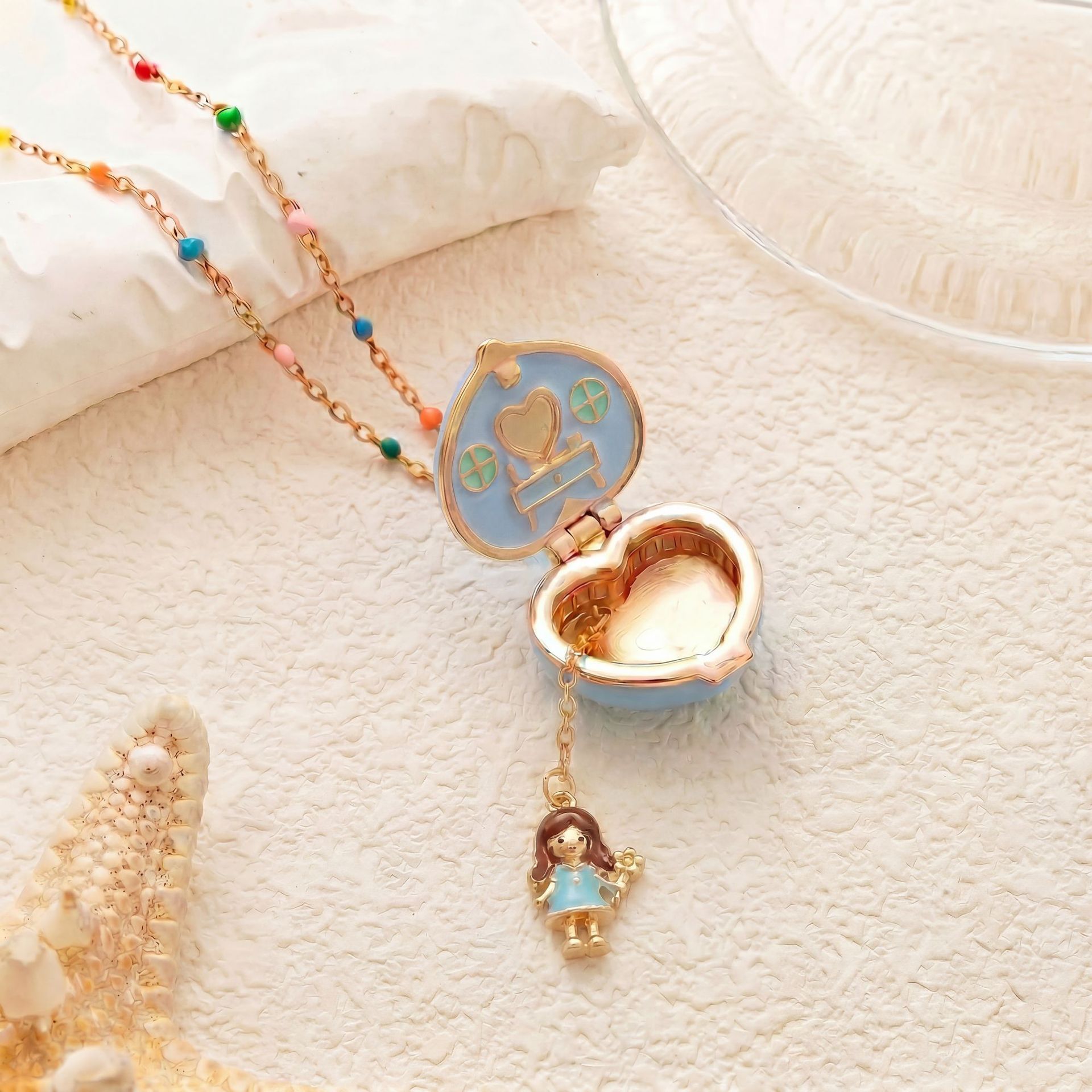 blue doll-Love box necklace