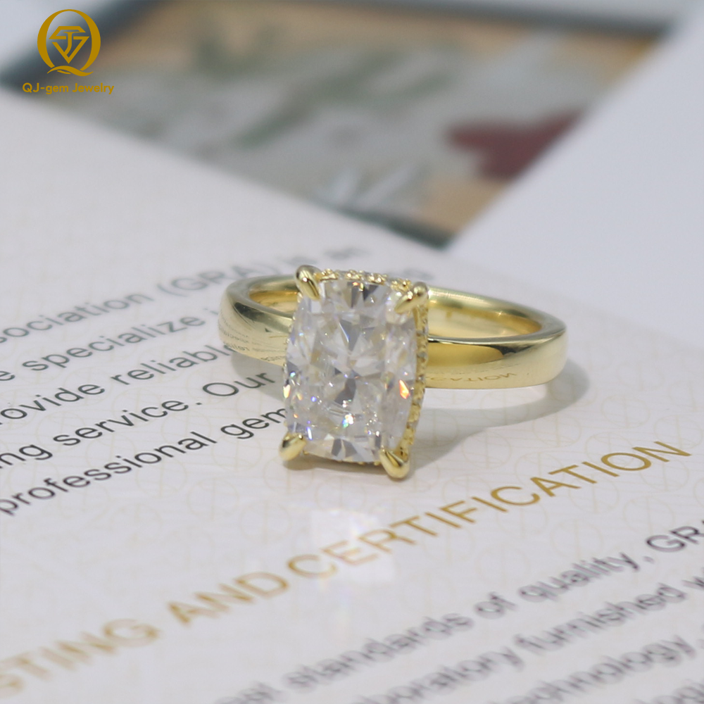 Diamante color oro/blanco D