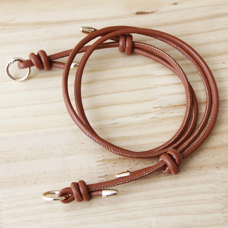 Oro O anello marrone