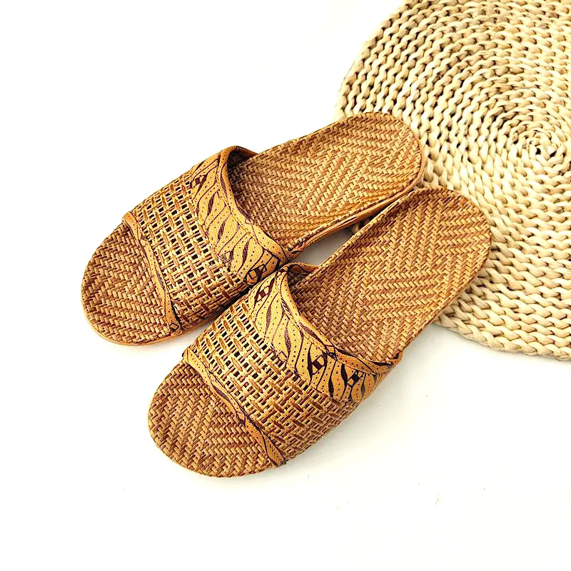 Sandalias y zapatillas tejidas de bambú para verano, esteras de paja para el hogar, chanclas geniales