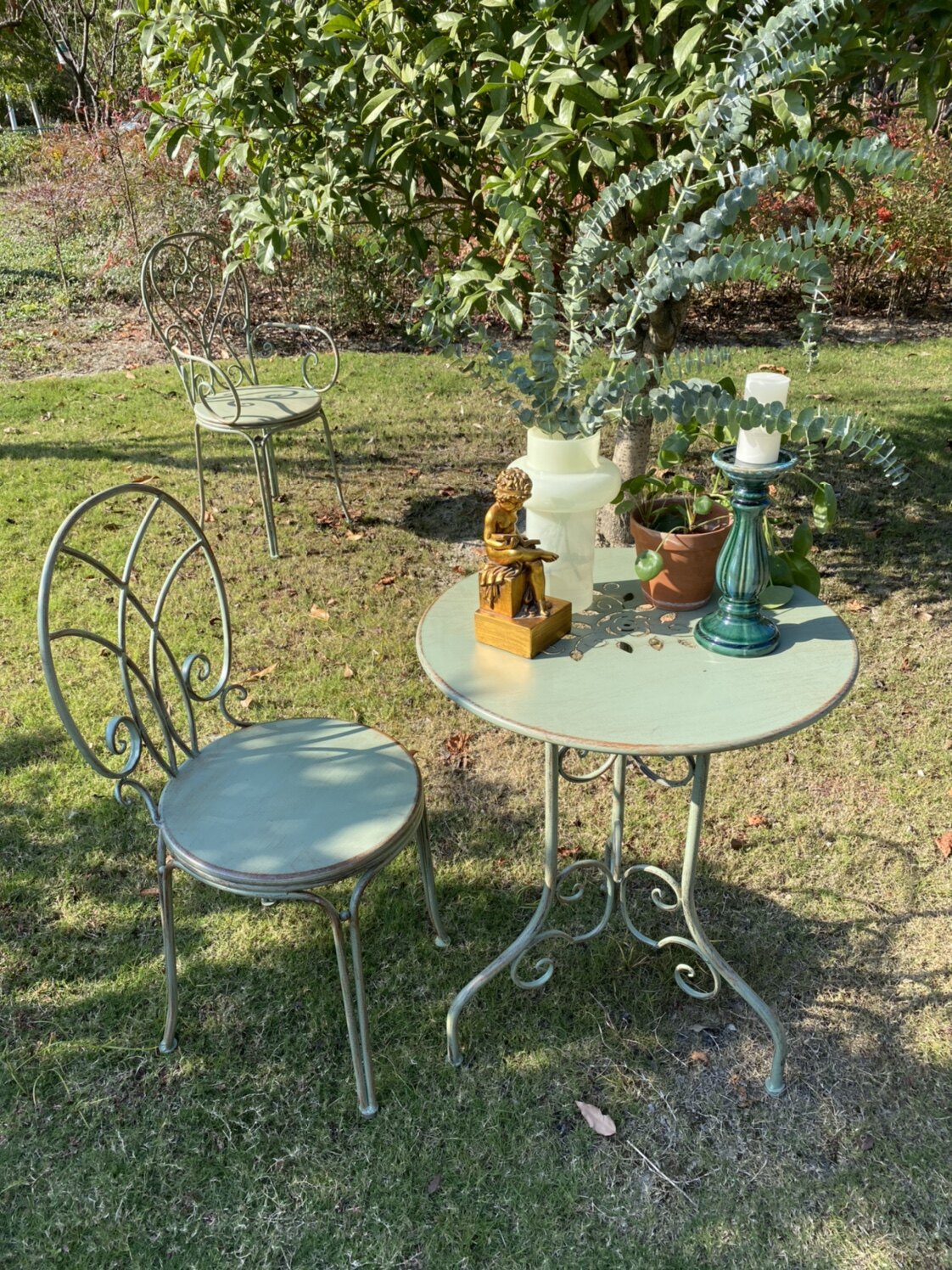 Type B, chaise verte