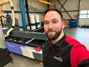 Pannello porta in legno mobile mobile linea di produzione CNC macchina di nidificazione con carico automatico sistema di scarico