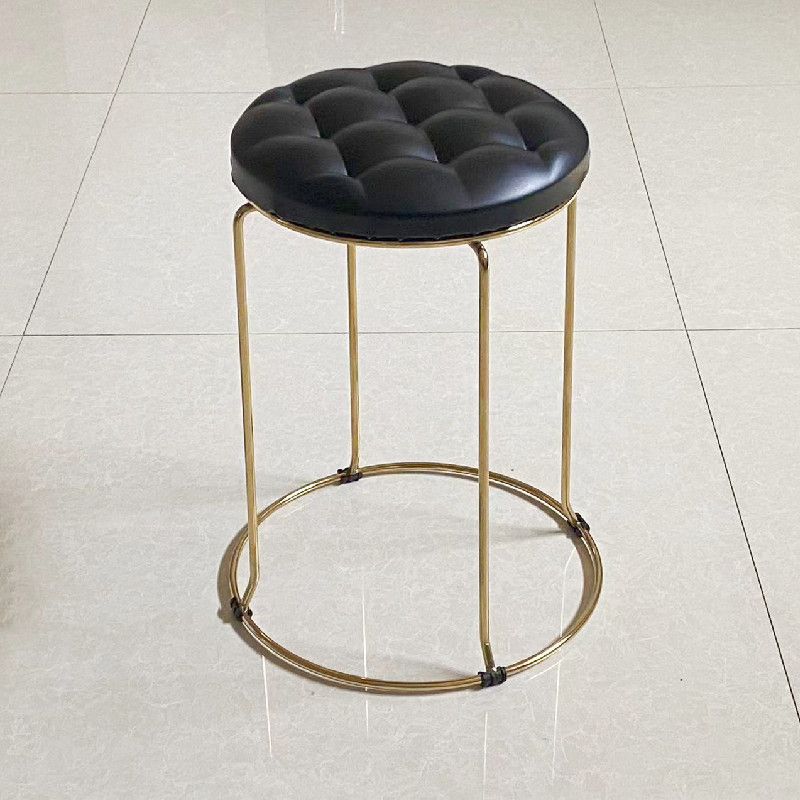 Présentoir à pain à quatre pieds plaqué or audacieux - 46 cm de hauteur