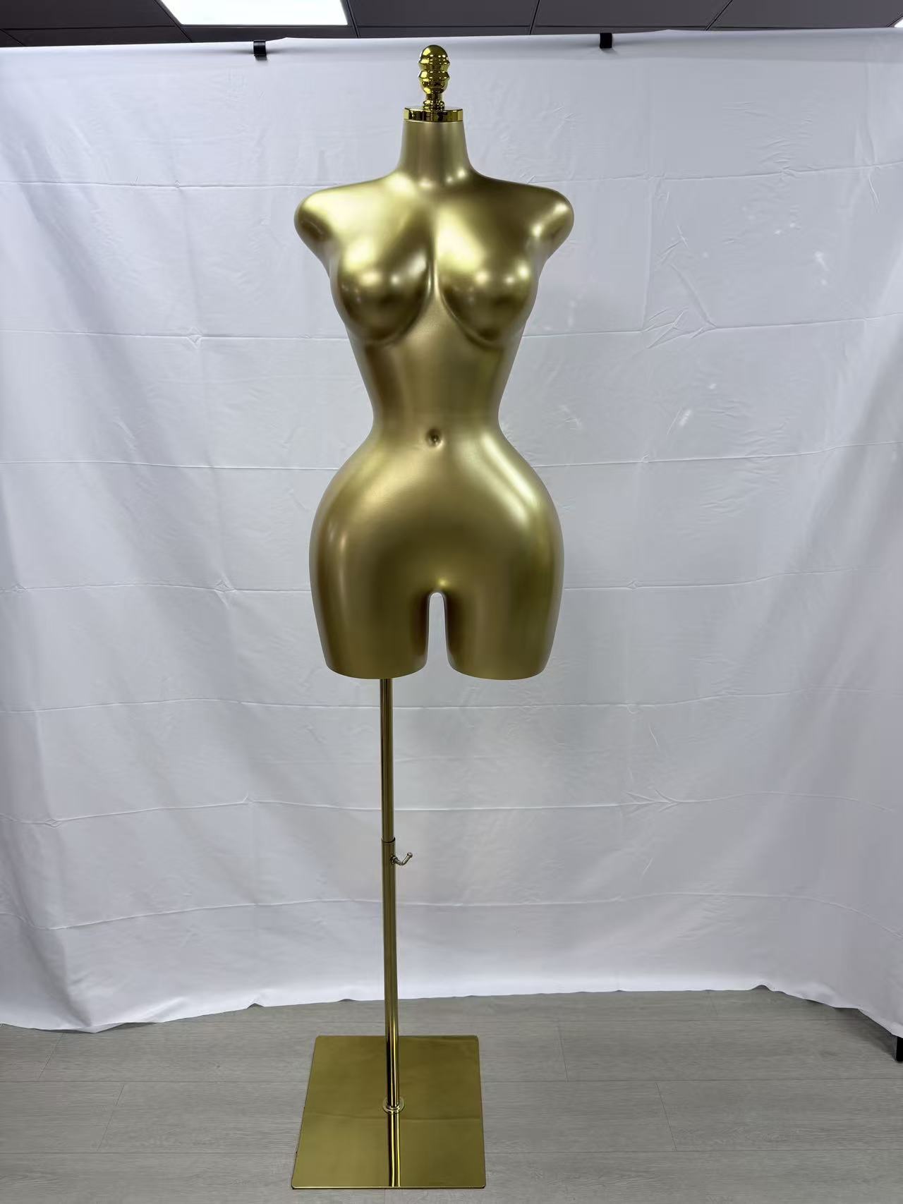 Amarillo dorado