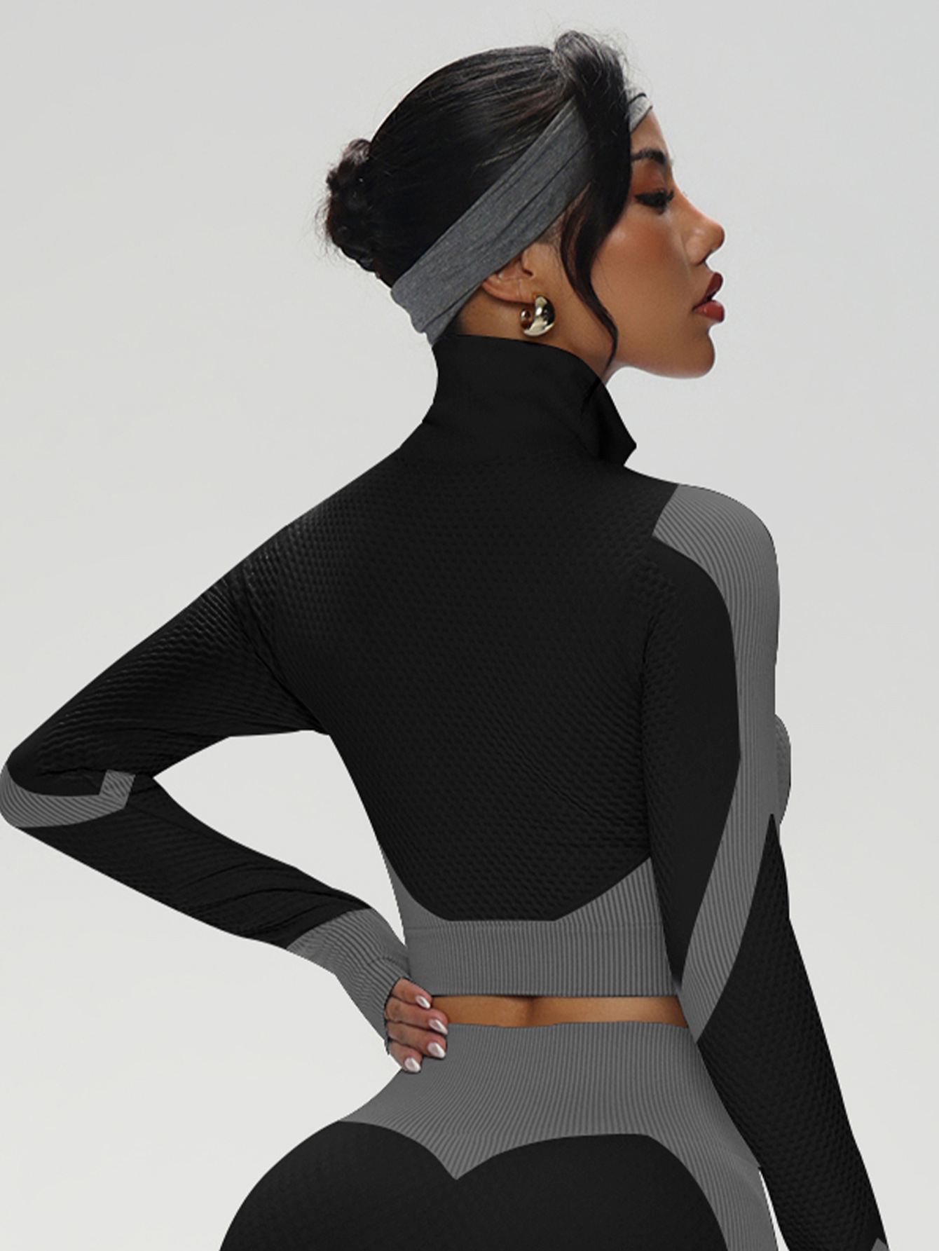 Chaqueta blanca y negra