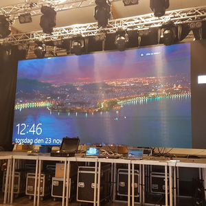 โรงงานจอแสดงผล LED P 3.91 P2.976 P2.604 หน้าจอแสดงผล LED กลางแจ้งสําหรับกิจกรรมแผงผนังวิดีโอสําหรับคอนเสิร์ต