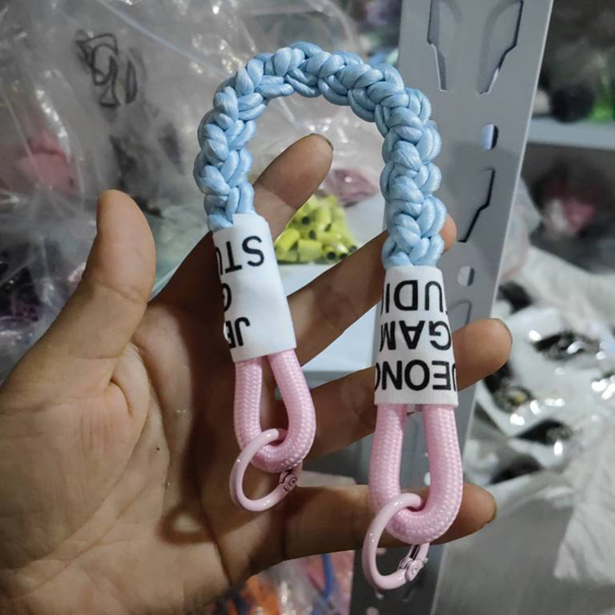 สีฟ้า