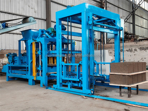 Máquina de fabricación de bloques completamente automática, máquina de fabricación de ladrillos de bajo precio, máquina de moldeo de bloques huecos para pavimentación de carreteras - Product Image 4