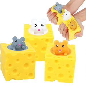 卸売りOEM TPR動物スクイーズストレスリリーフマウスチーズカップソフト減圧子供用おもちゃ