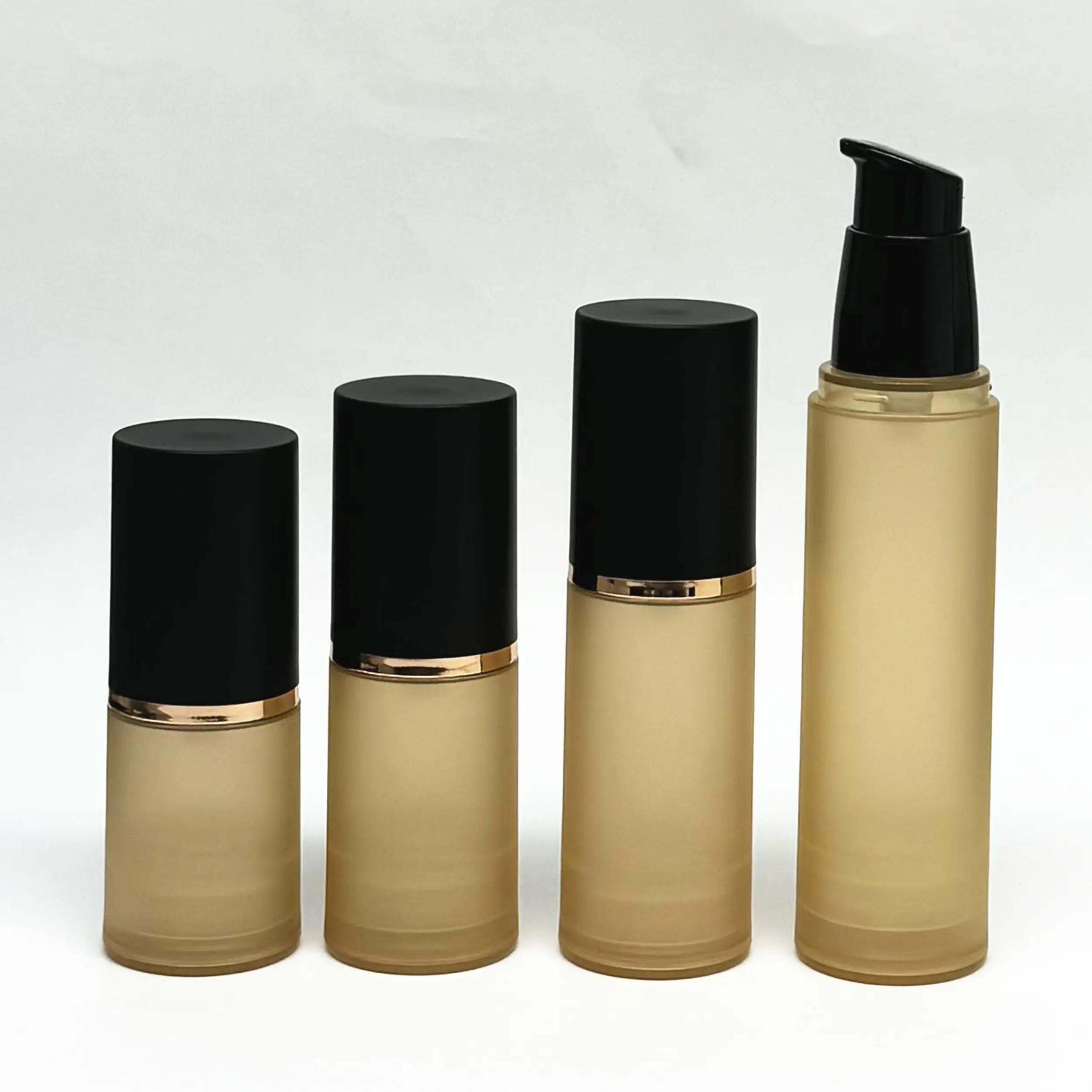 Crema per la cura della pelle plastica PP airless lozione spray 15ml 20ml 30ml 50ml 80ml 100ml opaca airless pompa bottiglia smerigliata per crema di siero