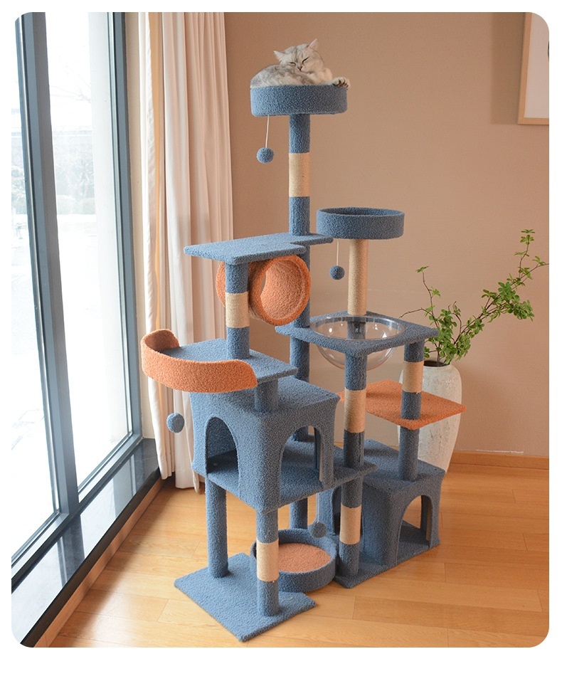 Luxurious combination villa cat climbing frame