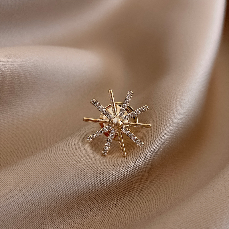 No. 3 Golden Snowflake