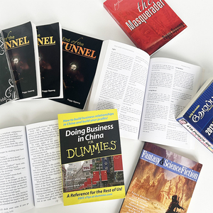 Özel çin kitap baskı şirketi Custom <span class=keywords><strong>Made</strong></span> ucuz Softcover Paperback kitap baskısı talep üzerine altın folyo