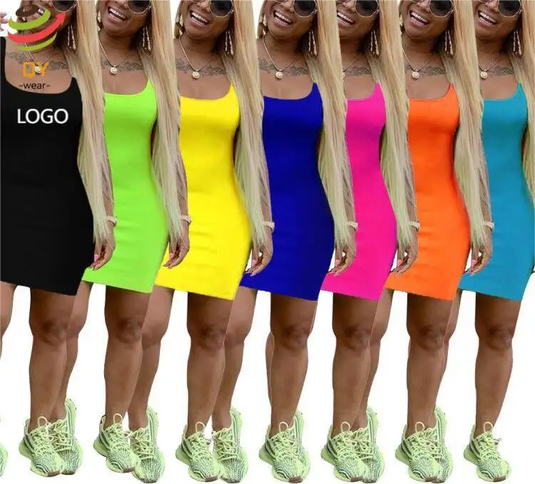 QY22913 2024 recién llegados vestido de verano Bodycon señoras personalizado Mini Color sólido mujeres vestidos casuales