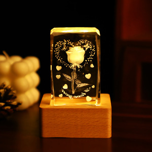 MH-TF0256 2024 mới ánh sáng ban đêm laser mặt trăng khối pha lê khối chặn giấy với ánh sáng bằng gỗ cơ sở - Product Image 4