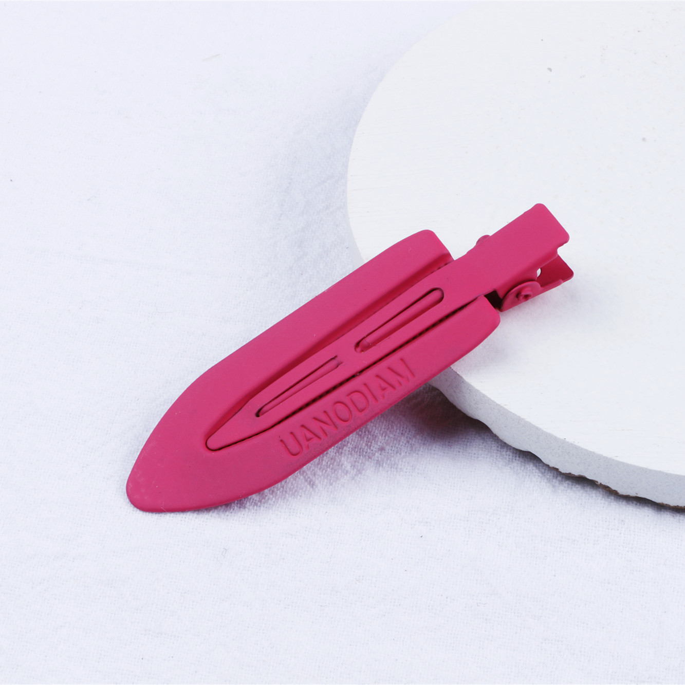 สีแดงพลัม