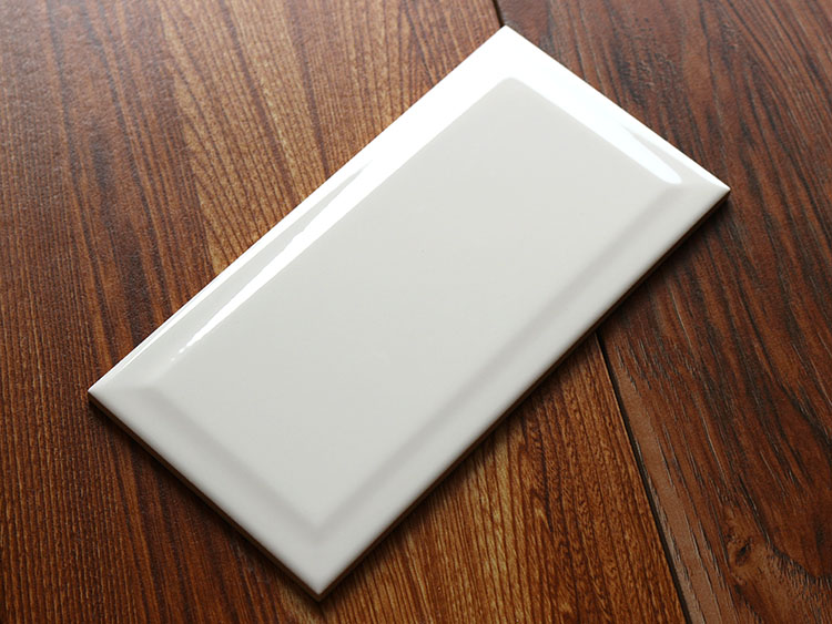 75*150 - luz blanca/metro cuadrado