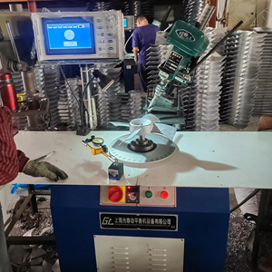 Tùy chỉnh bảng lớn quạt dọc lưỡi cân bằng máy với chức năng điều chỉnh tốc độ vô cấp tần số thay đổi - Product Image 2