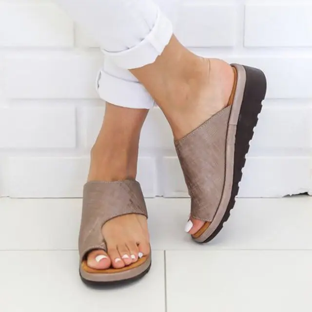 Flat Leather Casual Sandals Comfort Platform Ladies Sandals Big Toe Foot Correction Arch Support Slippers for Women Men