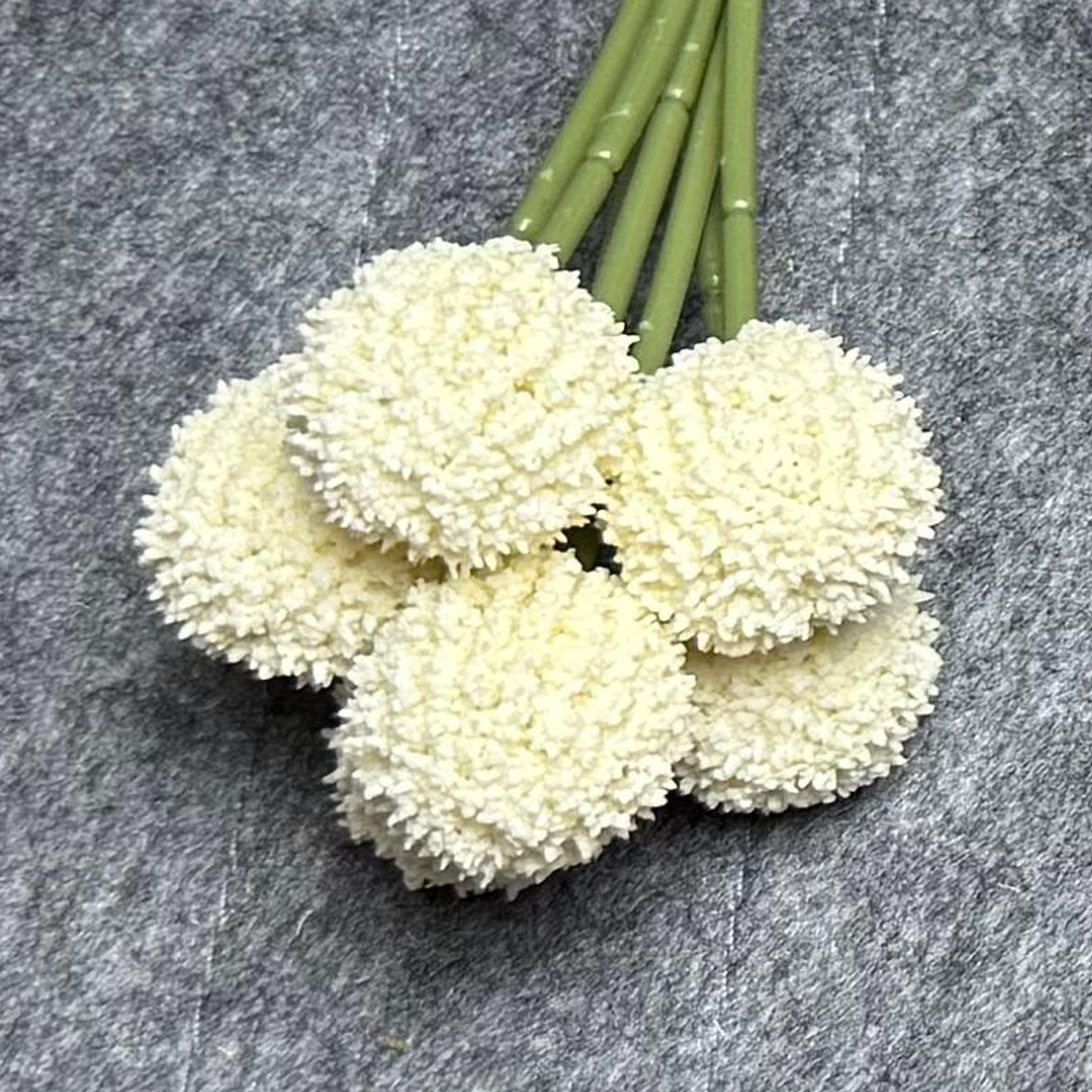 7 Stems 7 heads 62cm Cream