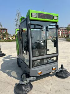 Điện đi xe trên đường quét với bàn chải kiểm soát áp lực và bụi cao lưu trữ 48V cho khu vực rộng lớn - Product Image 6