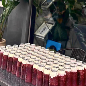 ハイエンド500ml650mlプラスチックPET空の丸いバブルボバミルクティージュースコーヒー飲料ボトルカップポップ缶は機械で密封されています - Product Image 4