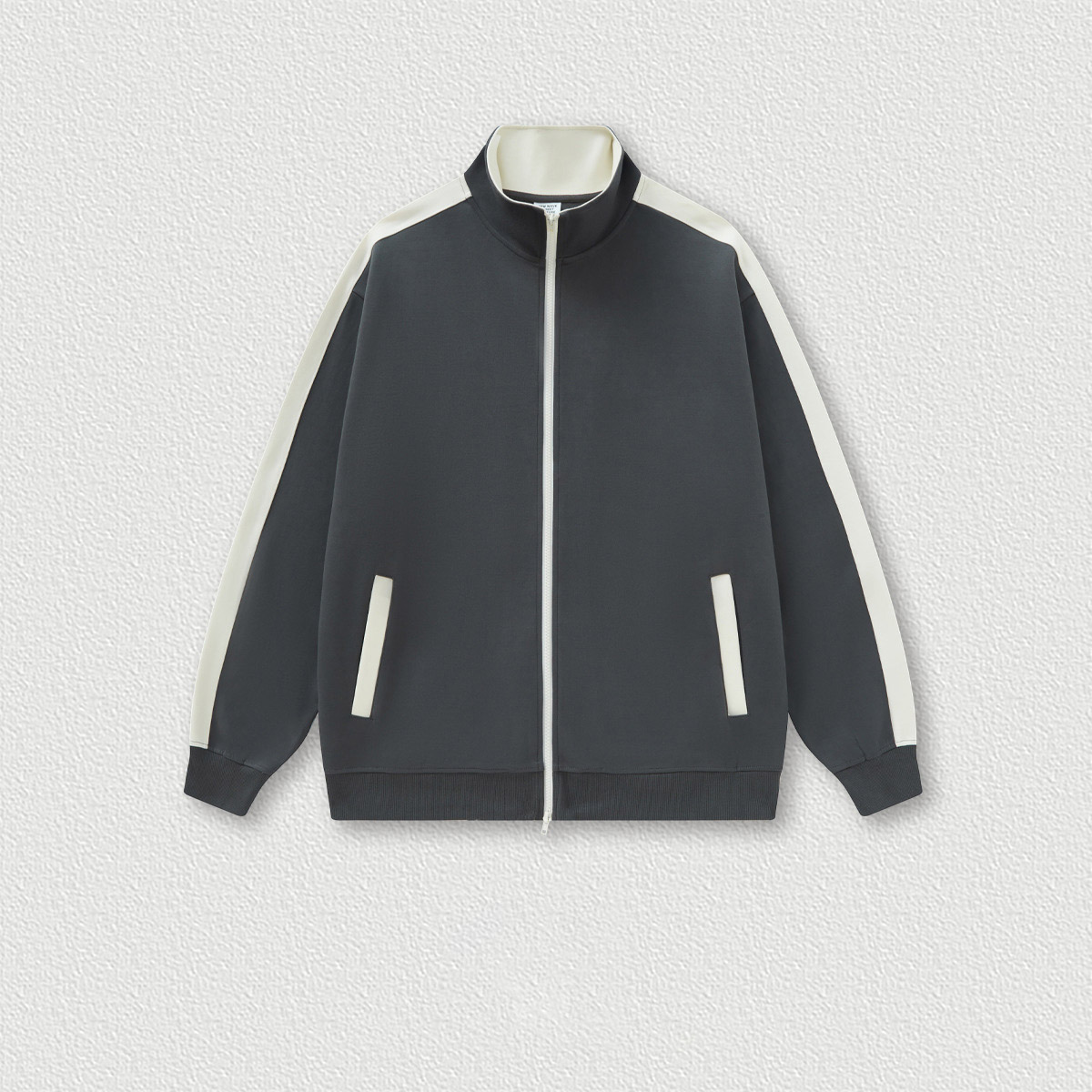 Gris oscuro