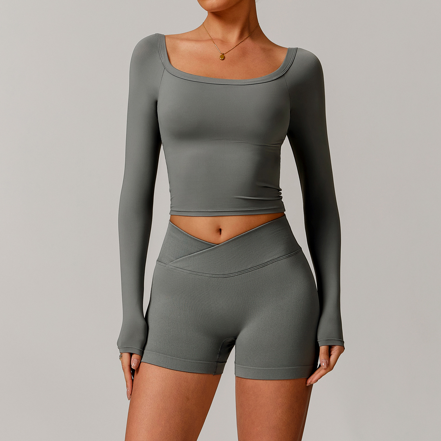 เสื้อแขนยาว 5036, กางเกงขาสั้น 4596, สีเขียวหญ้า/เทา