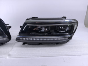 ไฟหน้า LED แบบเต็มพื้นที่พร้อมโมดูลสำหรับ2017 2016 VW Tiguan อุปกรณ์เสริมดั้งเดิม