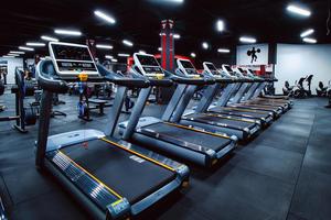 3.0HP Langlebiges kommerzielles Fitness-Laufband Elektrischer LED-Bildschirm Cardio-Trainings laufmaschine für den Gebrauch im Fitness studio