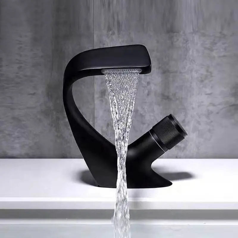 Robinet de lavabo de salle de bain en laiton noir et acier inoxydable au design unique et luxueux Robinet mélangeur d'eau chaude et froide à cascade unique