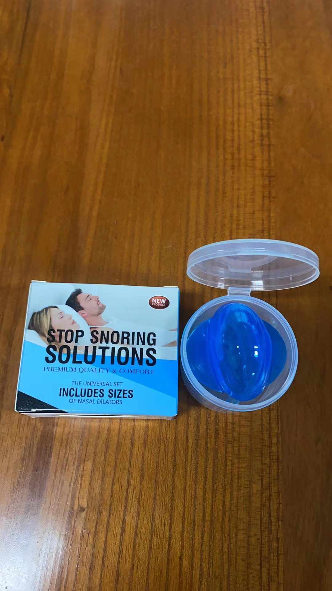 Petite boîte ronde + couvercle bleu pour languette + boîte couleur