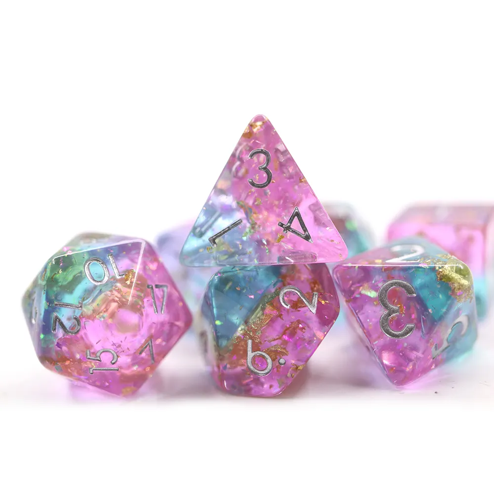 Set dadu inti cair mini tembus cahaya kustom polihedral set dadu dnd plastik rpg