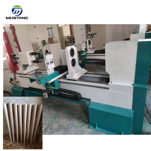 Tornio da tavolo in legno CNC a doppio asse con caricamento e scarico automatico MT1516 per la lavorazione del legno - Product Image 2