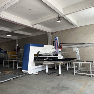 CNC Lathe <strong>Automatic</strong> <strong>Loading</strong> and <strong>Unloading</strong> <strong>Manipulator</strong> - Product Image 3