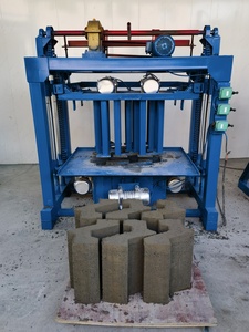 La produzione professionale della macchina non bruciante su misura dello stampaggio del cemento del muro di sostegno, ha fisso la macchina del blocco di cemento - Product Image 2