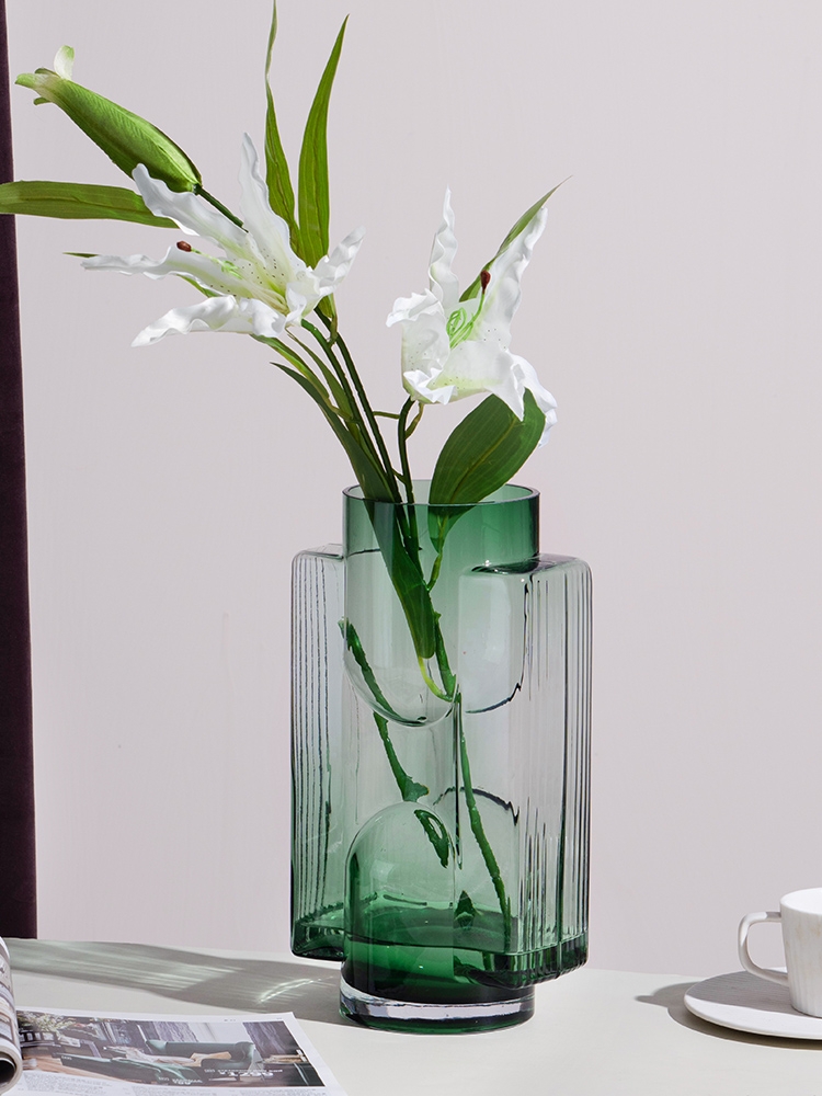 Factory Produced Wholesale Glass Luxury Vases