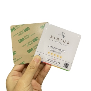 Scheda quadrata rotonda Google Review NFC con adesivo epossidico