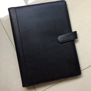 Compendio de cuero A4 Carpeta de cuero desgastado Cuaderno multifunción de cuero PU con calculadora logotipo en relieve personalizado - Product Image 5