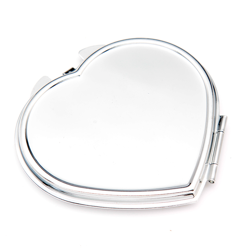 A forma di cuore: 70 x 70 mm