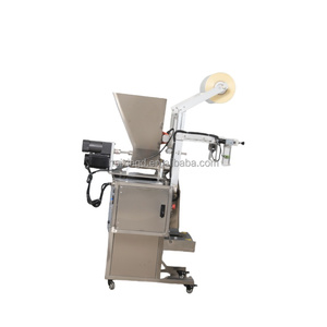 Macchina di riempimento a vite automatica multifunzione per il confezionamento di proteine del latte in polvere di caffè istantaneo piccolo sacchetto bustina bastoncini coclea - Product Image 2