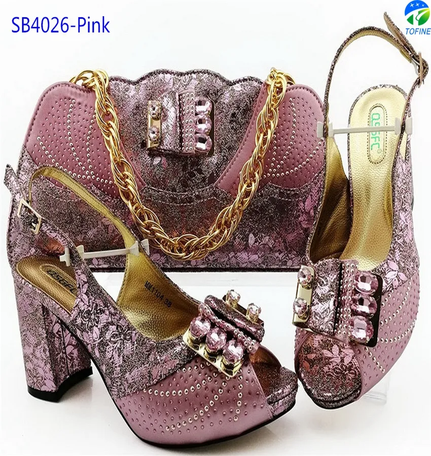 Sapatos nigerianos rosa elegantes, sapatos e bolsa bonitos para senhoras, festa