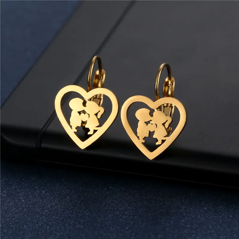 Cute Kissed Girl Boy Shaped Earrings Stainless Steel Heart Earrings with Hearts Woman Hoops Gold Plated Jewelry In Couple