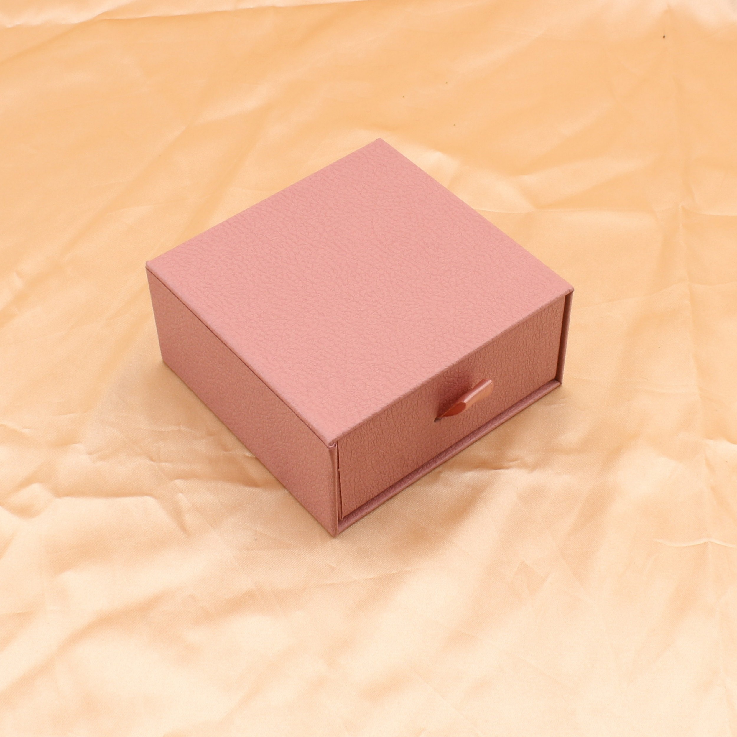Caja Rosa