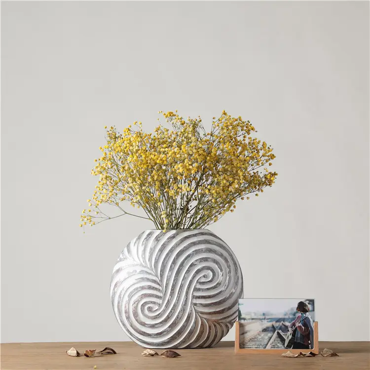 European Home Decoration Art Handcraft Vase Minimalist Large Vase Decoration Nordic Decor Resin Vase