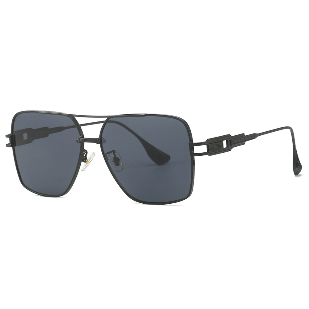 C2 Black / Black