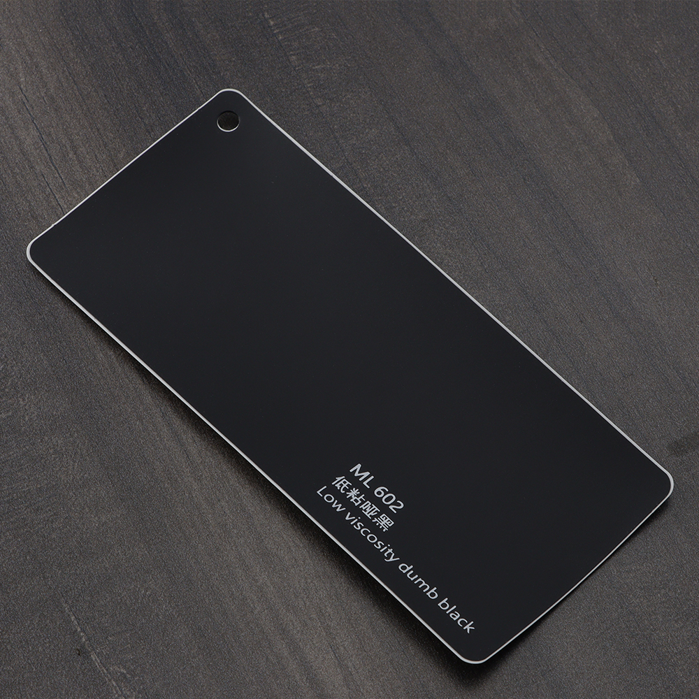 Faible viscosité muet noir