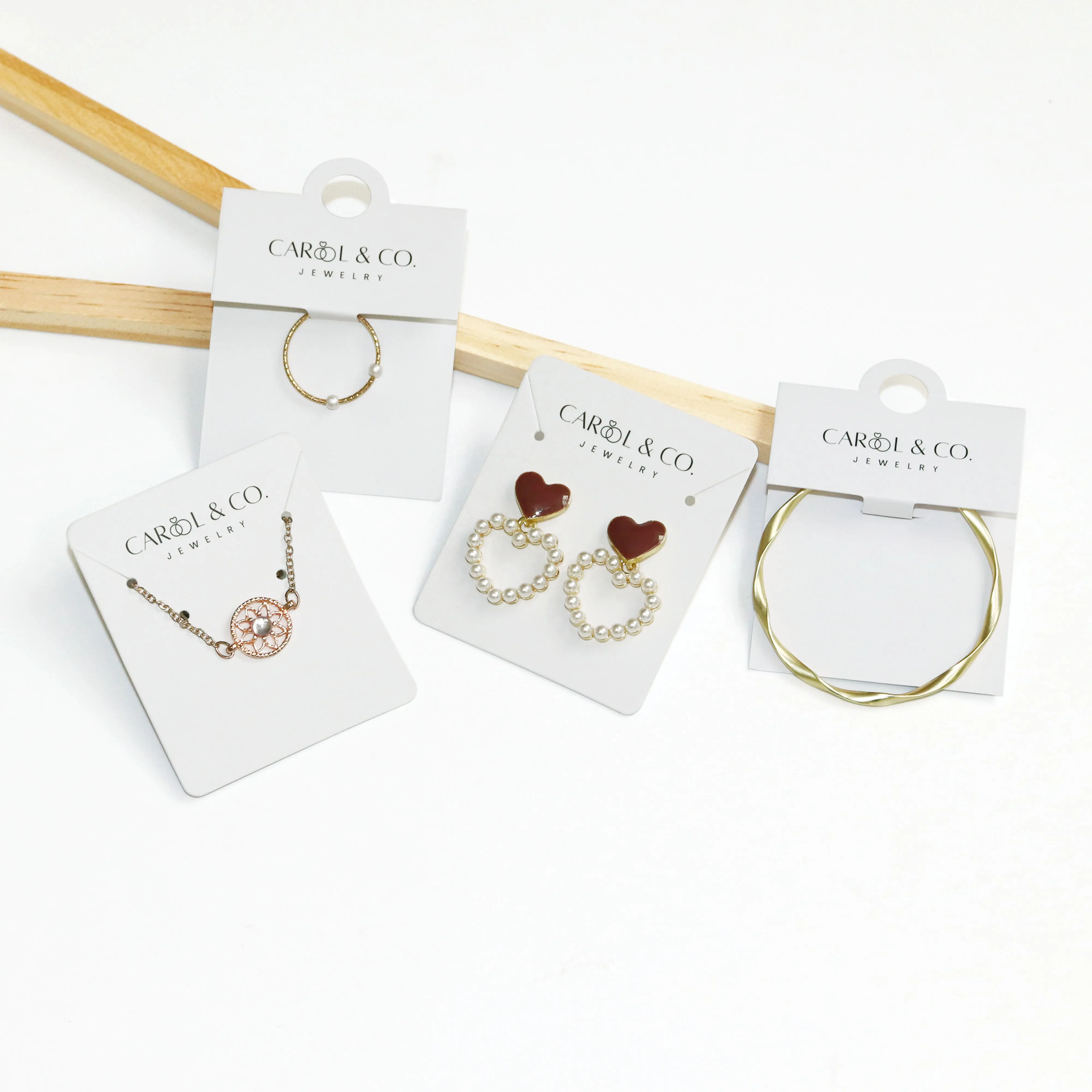 Tarjeta de joyería con logotipo personalizado para collar, soportes de exhibición de joyería de lujo, tarjetas de embalaje de papel blanco para pendientes