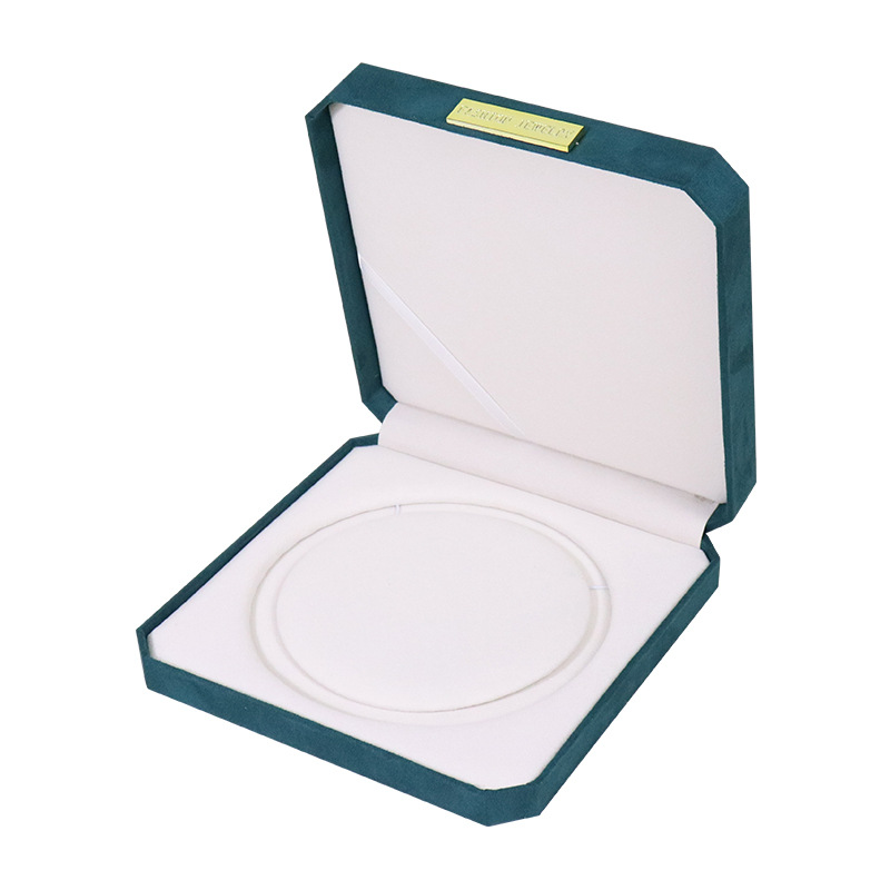 Verde pavo real (caja de collar de perlas)